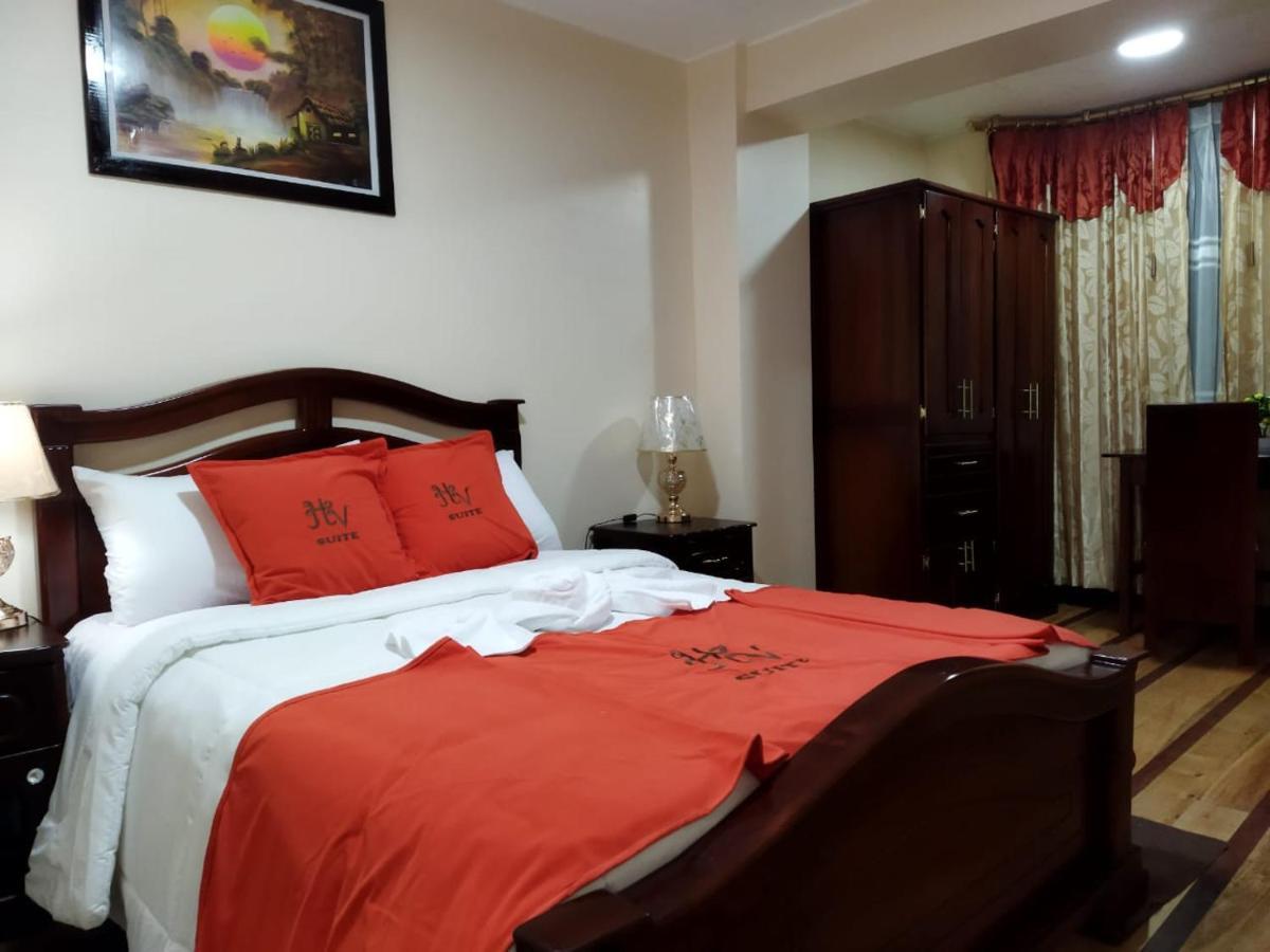 Hotel Velanez Suite Ріобамба Екстер'єр фото